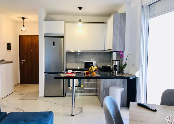 Le Galet Blanc * Sarandë