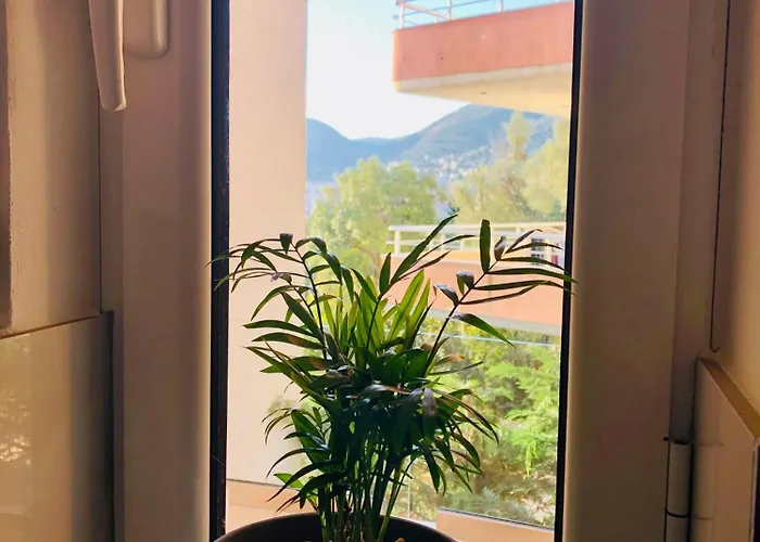 Le Galet Blanc * Sarandë